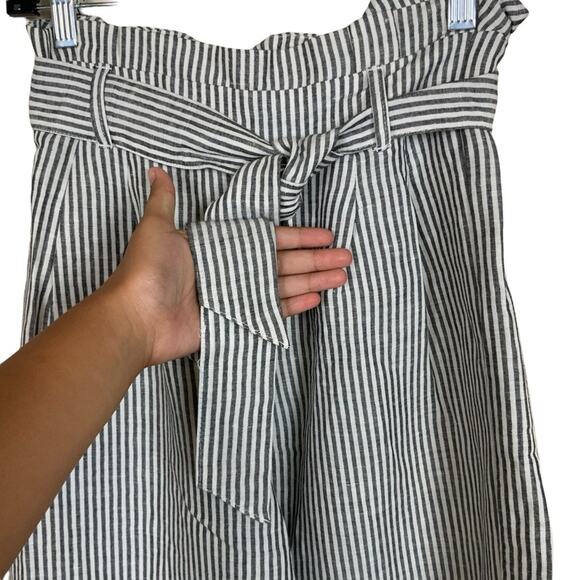 Bershka BSKGIRL Striped Tie Front Pull On Cropped Wide Leg Pant Gray White Small - Picture 4 of 8